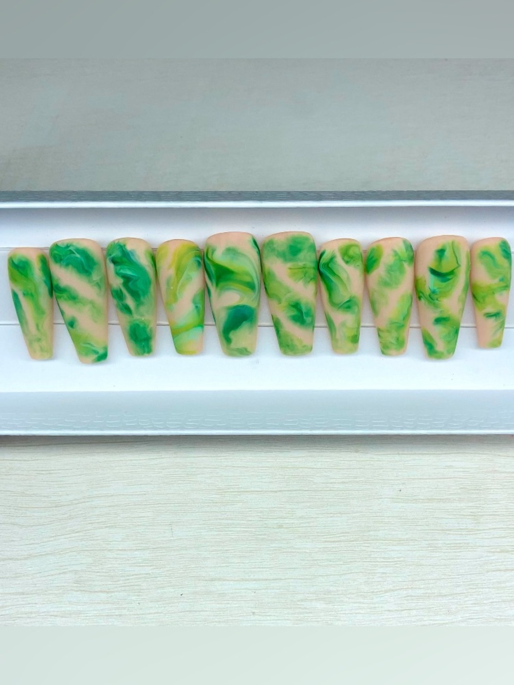 Green Marble Acrylic Press-On Nails